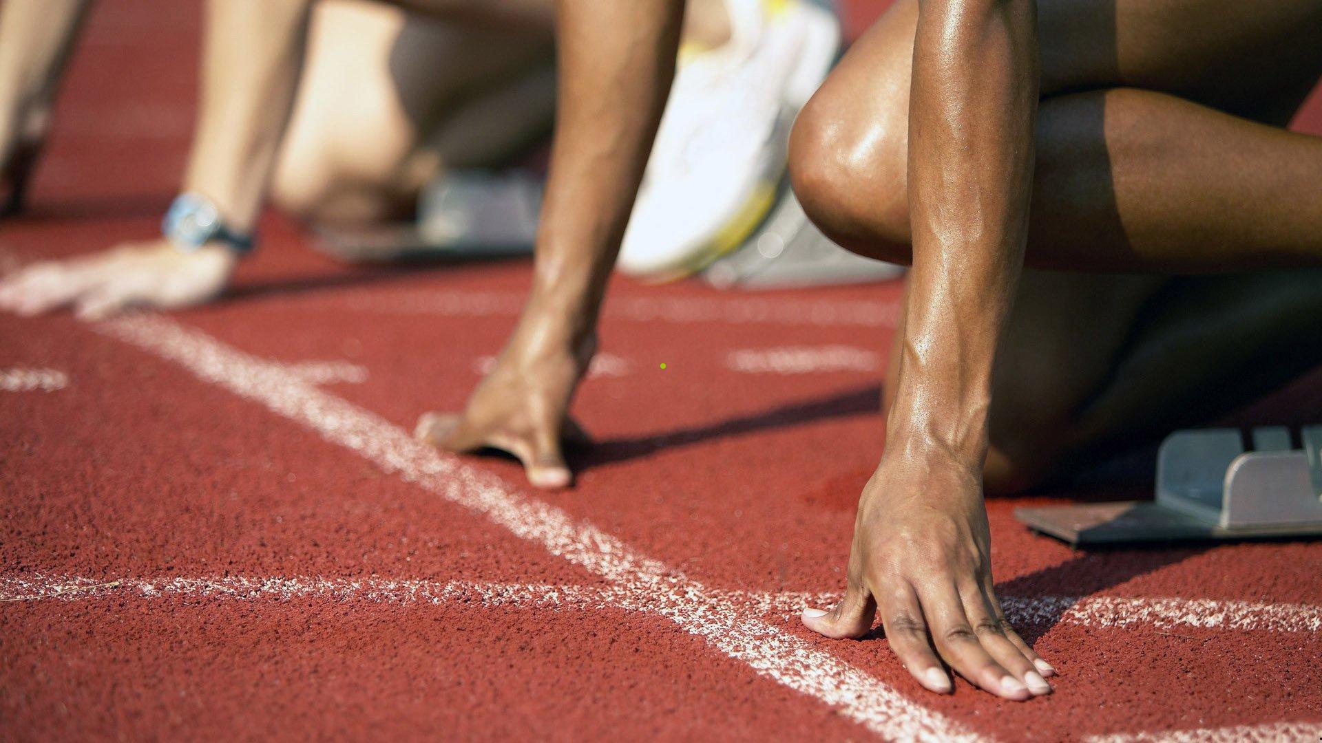 亚冠联赛争议判罚震动日本足坛，成都蓉城与广岛三箭对决引发哗然