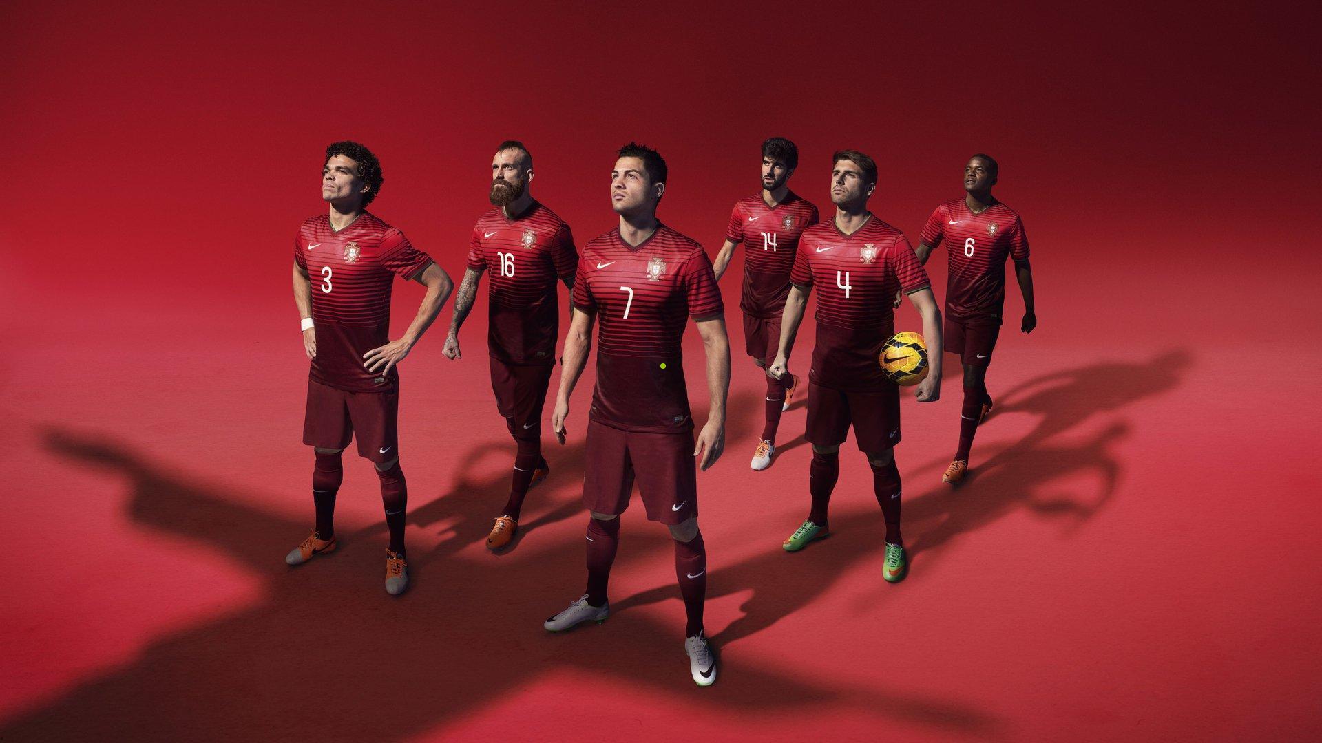 海星体育app下载_欧冠焦点对决，斯拉维亚状态火热直面毕巴低迷，欧联征程与巴萨印记塑造关键战局